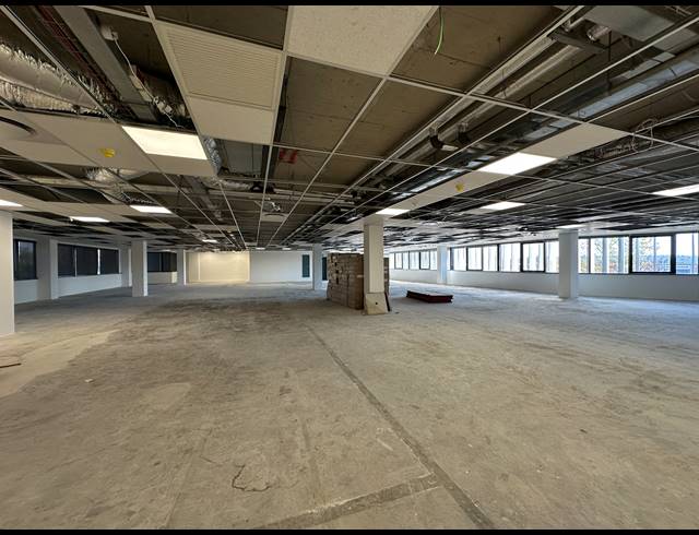 408.60M² OFFICE TO LET IN DORINGKLOOF